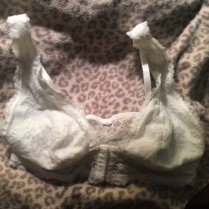 NWOT Front Clasp Bralette